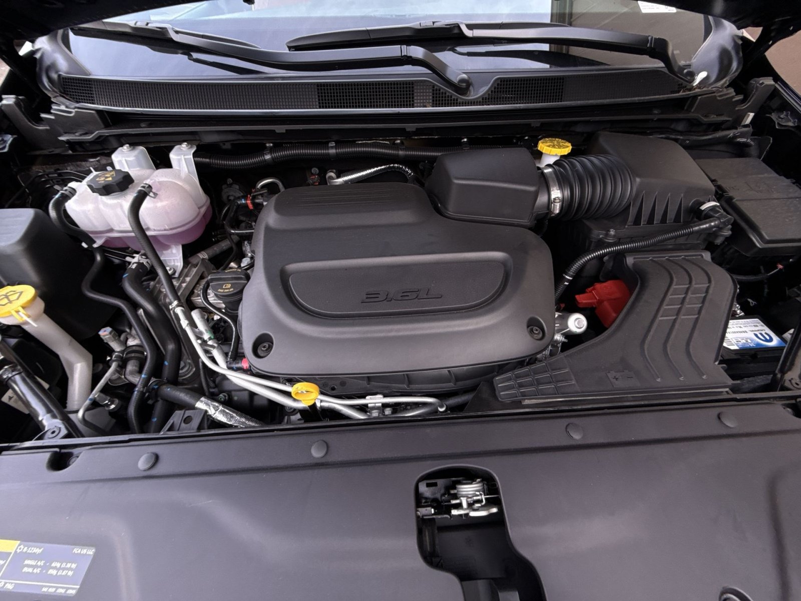 Used 2026 Chrysler Pacifica Pinnacle FWD image 29