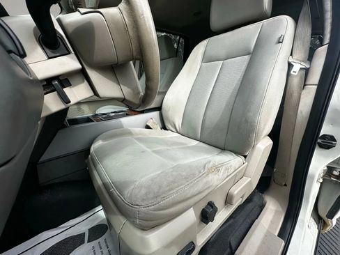 Used 2008 Ford Expedition XLT RWD image 23