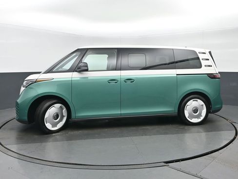 Used 2025 Volkswagen ID. Buzz 1st Edition image 6