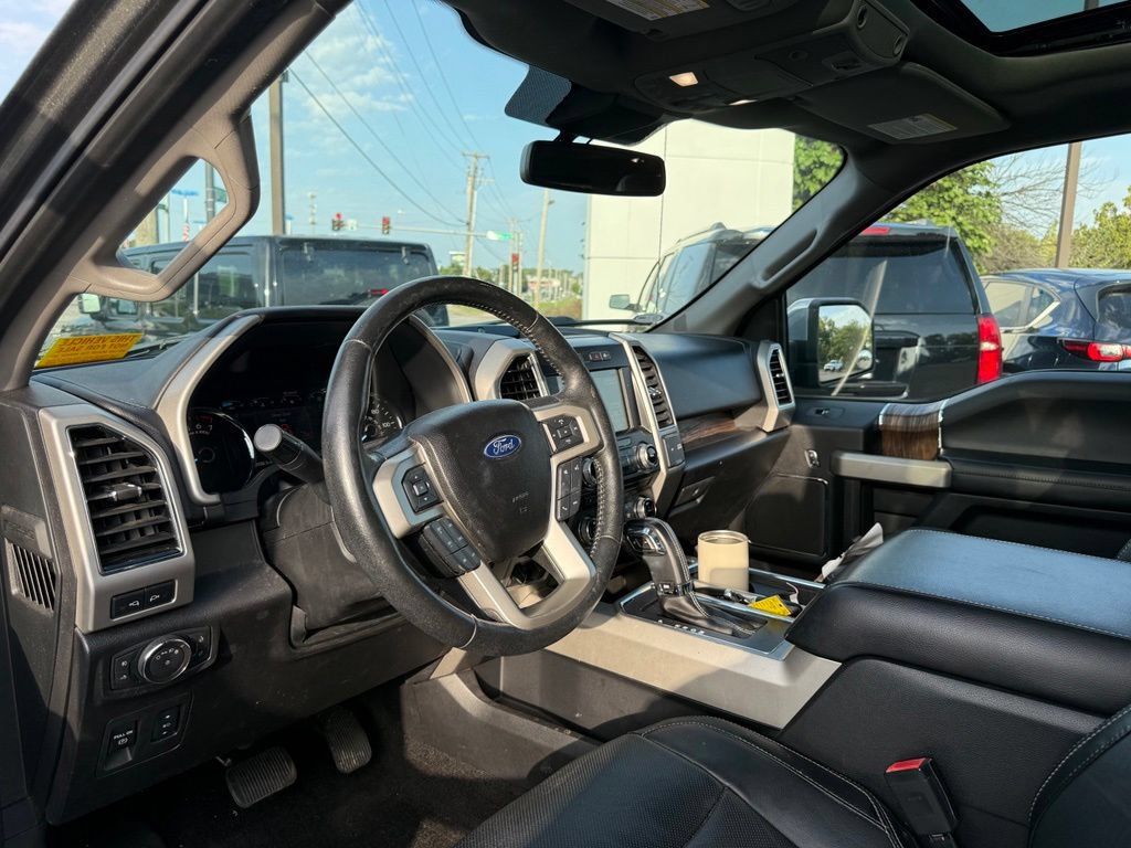 Used 2018 Ford F150 Lariat w/ Equipment Group 502A Luxury AWD/4WD image 7