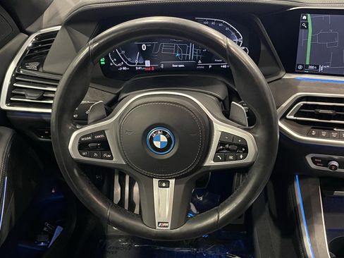 Certified 2022 BMW X5 xDrive45e w/ M Sport Package image 19