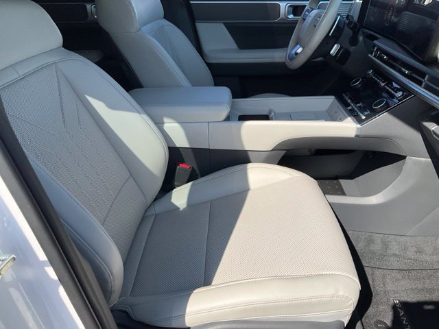 Used 2025 Hyundai Santa Fe SEL FWD image 20