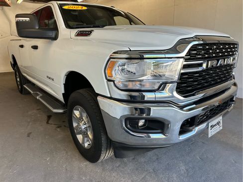 Used 2024 RAM 2500 Big Horn image 4