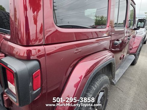 Used 2021 Jeep Wrangler Unlimited Sahara AWD/4WD image 10