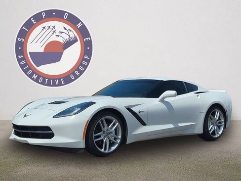 Used 2018 Chevrolet Corvette Stingray Coupe w/ Battery Protection Package RWD image 2