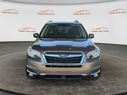 Used 2017 Subaru Forester 2.5i Touring AWD/4WD image 3