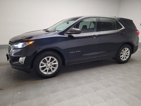 Used 2020 Chevrolet Equinox LT FWD image 2