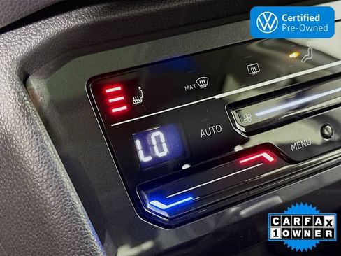 Used 2023 Volkswagen Tiguan SE w/ Panoramic Sunroof Package AWD/4WD image 19