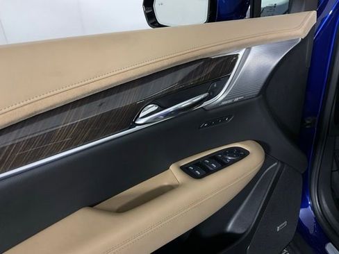 Used 2024 Cadillac XT6 Sport w/ Platinum Package image 26