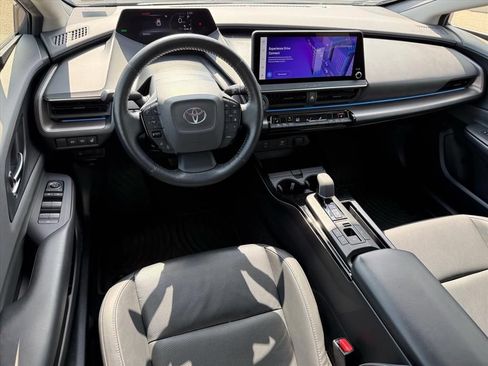 Certified 2023 Toyota Prius XLE FWD image 16