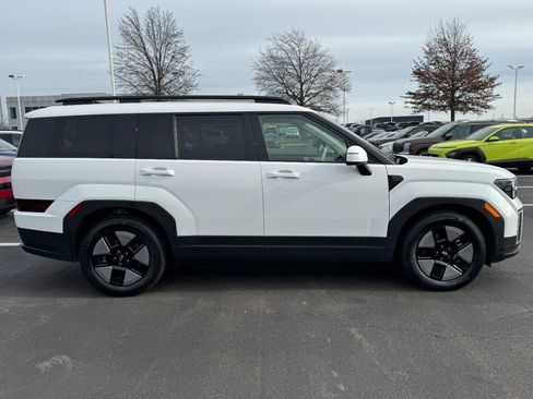 Certified 2025 Hyundai Santa Fe SEL image 2