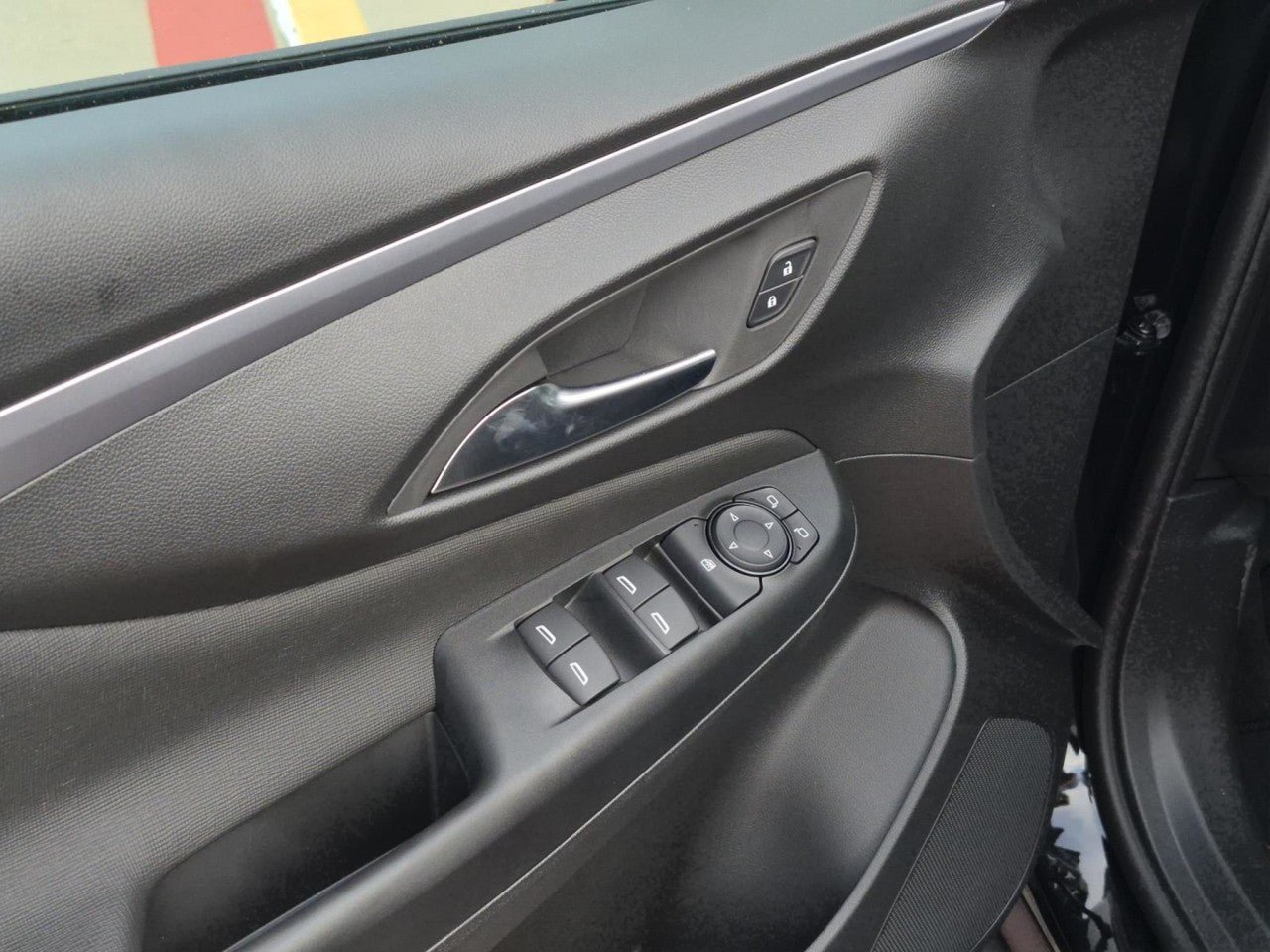 New 2026 Buick Envista Sport Touring w/ Convenience I Package FWD image 8