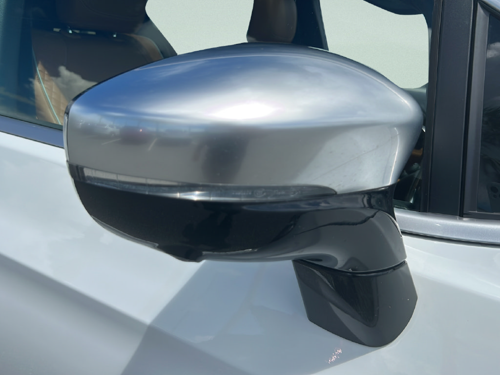 Used 2023 Chrysler Pacifica Pinnacle FWD image 34