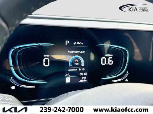 Used 2025 Kia Sportage EX image 37