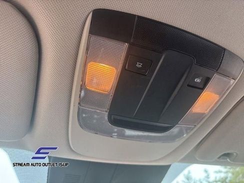 Used 2022 Kia Sorento LX image 32