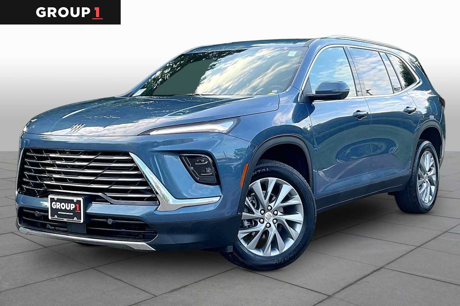 Used 2025 Buick Enclave Preferred w/ Power Package FWD image 1