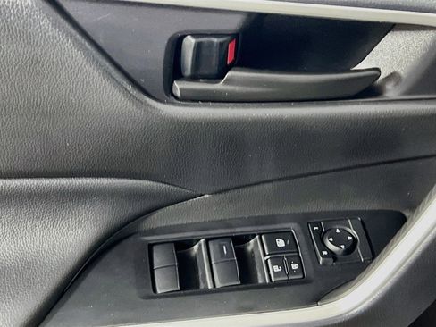 Used 2025 Toyota RAV4 LE FWD image 17