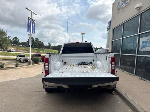 Used 2022 Ford F350 XLT w/ XLT Premium Package AWD/4WD image 7
