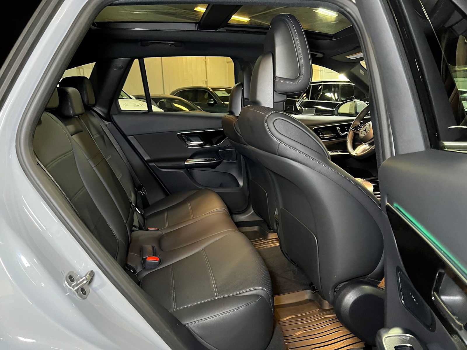 Used 2026 Mercedes-Benz GLC 300 4MATIC image 13