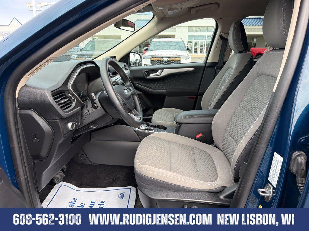 Used 2020 Ford Escape SE AWD/4WD image 9
