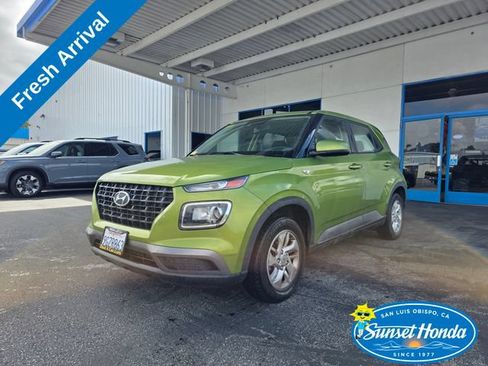 Used 2021 Hyundai Venue SE FWD image 1