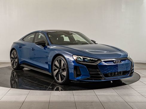 Used 2023 Audi e-tron GT Prestige AWD/4WD image 3