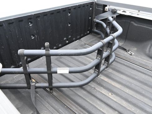 Used 2014 Nissan Frontier SV w/ SV Value Truck Package RWD image 25