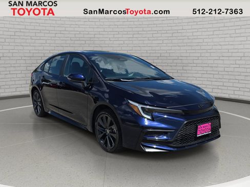 Used 2026 Toyota Corolla SE FWD image 3