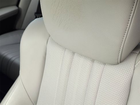 Certified 2018 Honda Accord Touring image 14