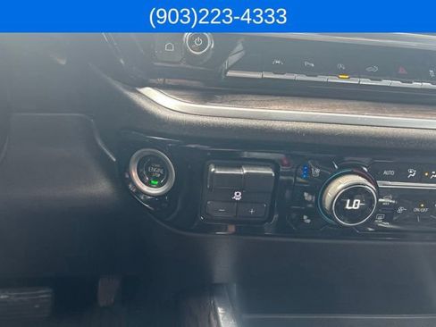 Used 2022 Chevrolet Silverado 1500 LTZ w/ LTZ Premium Package AWD/4WD image 28