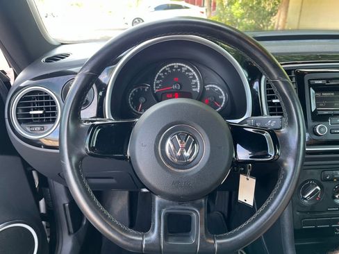 Used 2013 Volkswagen Beetle 2.5 image 27