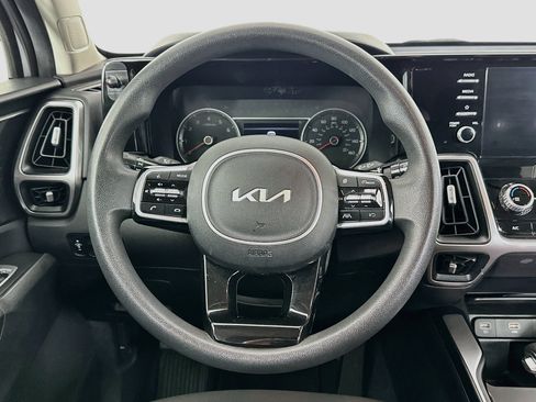 Used 2022 Kia Sorento LX AWD/4WD image 17