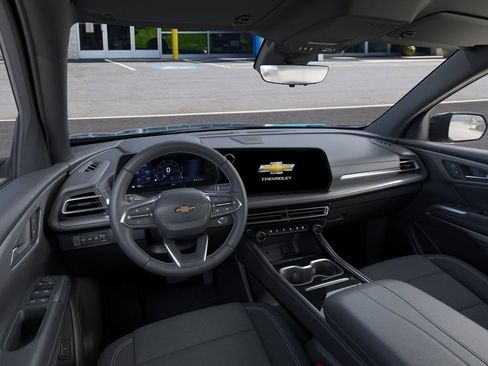 New 2026 Chevrolet Traverse LT w/ Driver Confidence Package image 15