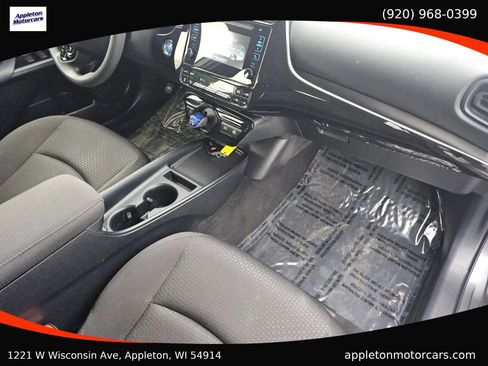 Used 2019 Toyota Prius LE image 26
