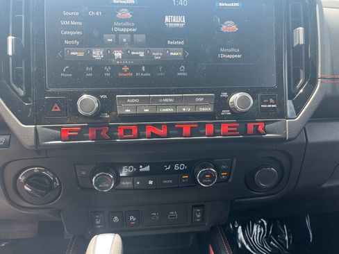 Used 2026 Nissan Frontier PRO-4X AWD/4WD image 18