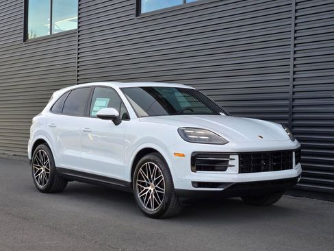 New 2026 Porsche Cayenne image 9