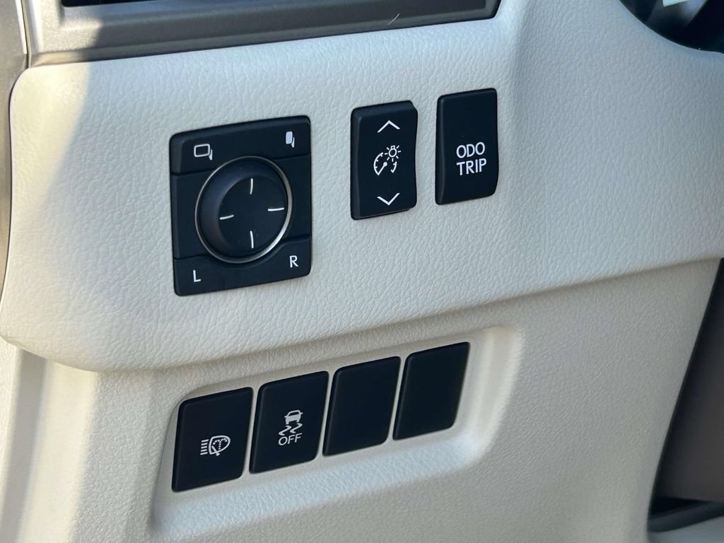 Used 2018 Lexus GX 460 Premium AWD/4WD image 22