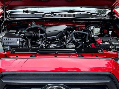 Used 2022 Toyota Tacoma SR w/ SR Convenience Package RWD image 29