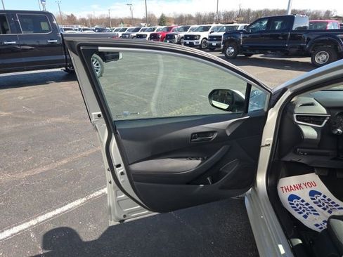 Used 2024 Toyota Corolla LE image 25