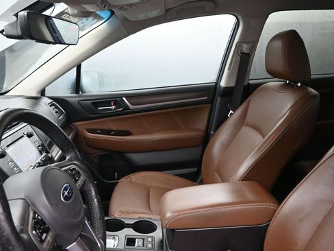 Used 2017 Subaru Outback 2.5i Touring w/ Popular Package #5A image 22