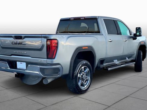 Used 2025 GMC Sierra 2500 SLT w/ SLT Convenience Package image 12