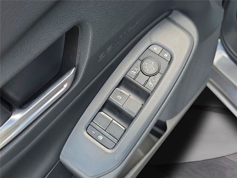 New 2026 Nissan Sentra SV w/ SV Convenience Package FWD image 29