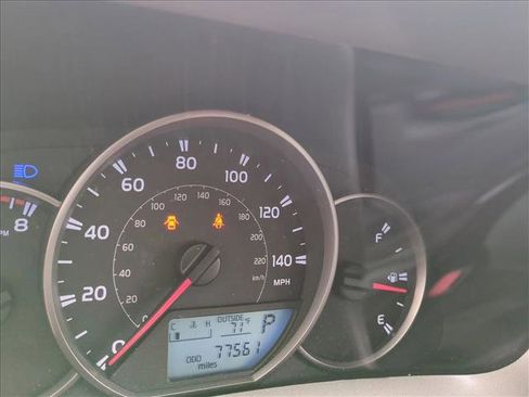 Used 2016 Toyota RAV4 LE image 14