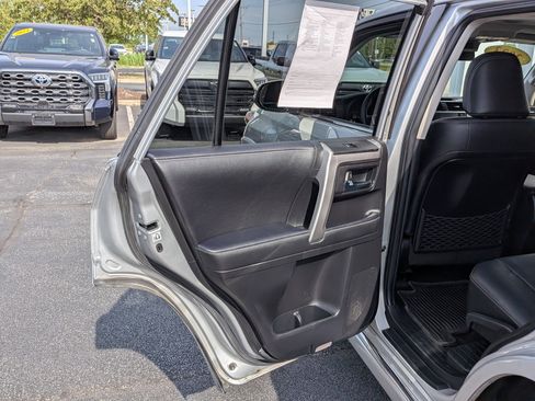 Certified 2022 Toyota 4Runner Limited AWD/4WD image 24