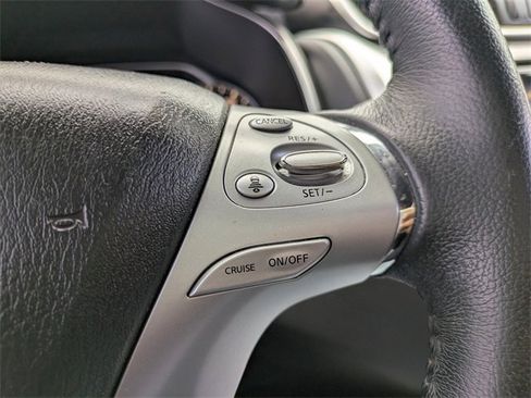 Used 2018 Nissan Murano SV w/ Premium Package image 28