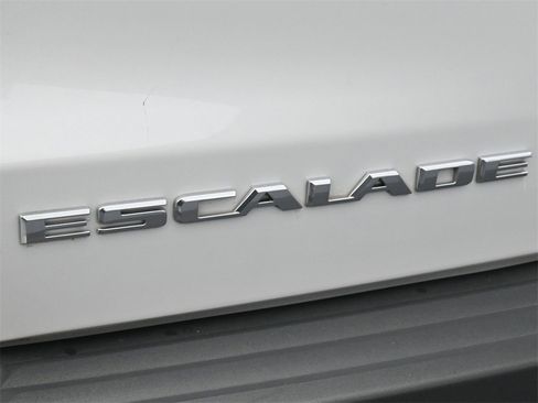 Used 2020 Cadillac Escalade ESV 2WD image 21