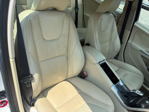 Used 2013 Volvo S60 T5 FWD image 9
