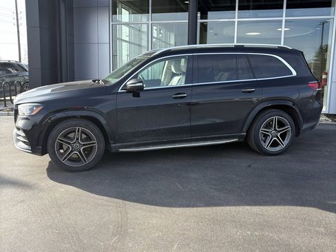 Used 2022 Mercedes-Benz GLS 450 4MATIC image 4