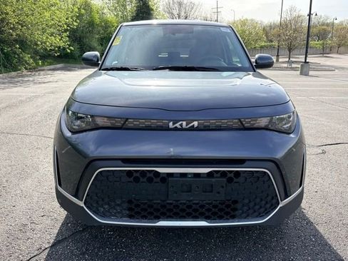 Used 2025 Kia Soul LX w/ LX Technology Package FWD image 8