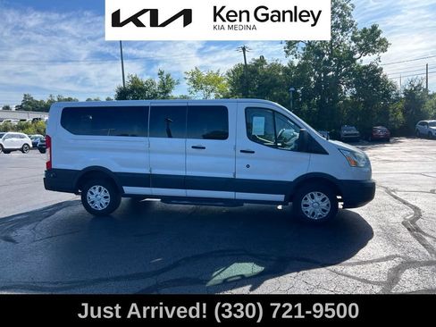 Used 2015 Ford Transit 350 XLT RWD image 4